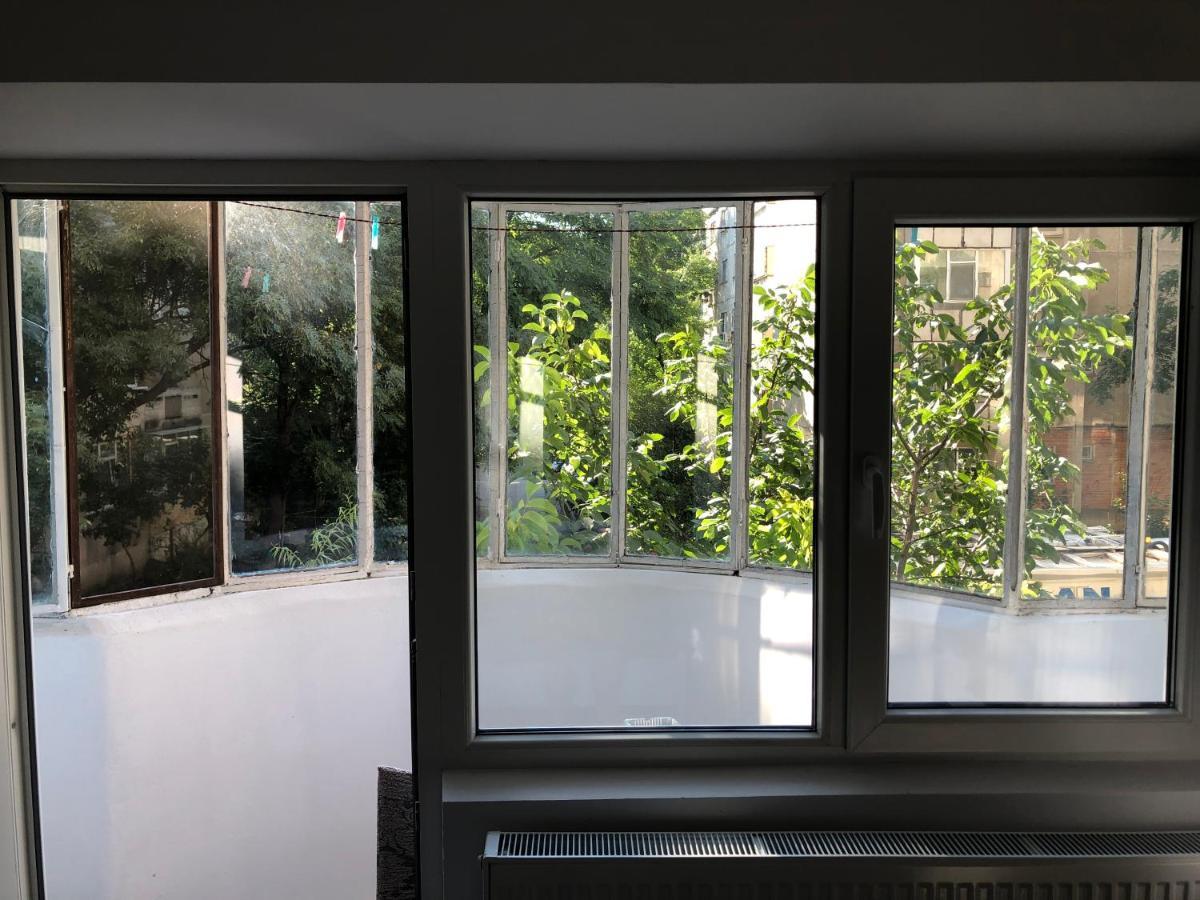 בוקרשט Le Garcon De Cristina-Simple,Quiet,Spacious Studio מראה חיצוני תמונה